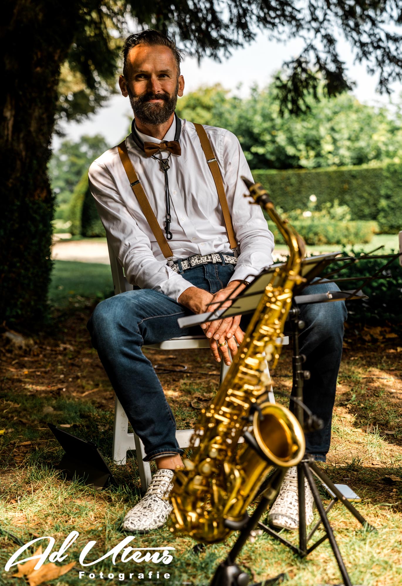 Pieter_Sax-by_Ad-Utens_fotografie - 00004 Live sax tijdens een trouwfeest in vrouwenpolder - Pieter Sax e samen met The Wedding DeeJay